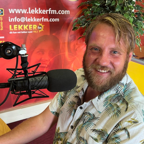 Lekker Fm Onderhoude 25 May Fanus Pienaar Gesels Met Leah Oor Haar