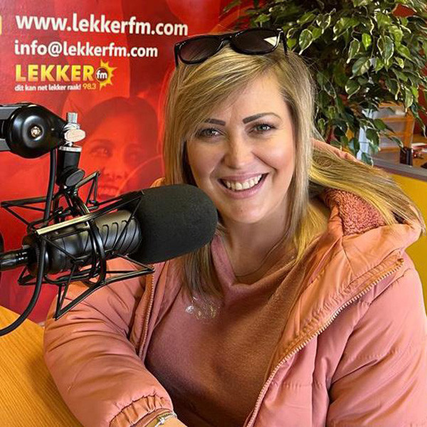 Lekker Fm Onderhoude 10 Aug Fanus Pienaar Gesels Met Liezel Pieters