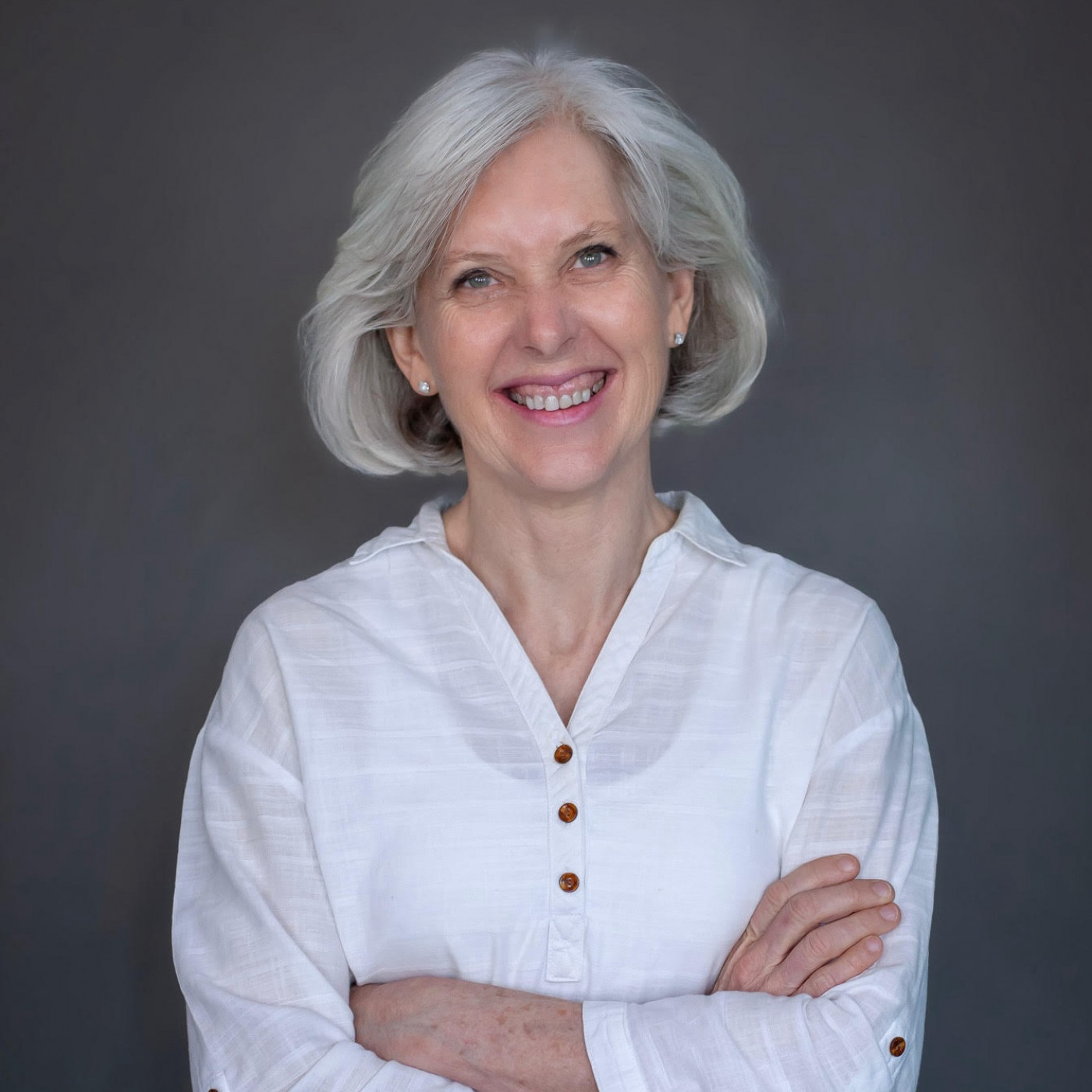 Lois Strachan